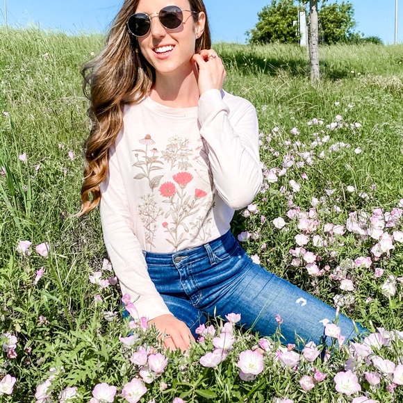 Graphic tee - Picture 3 of 3